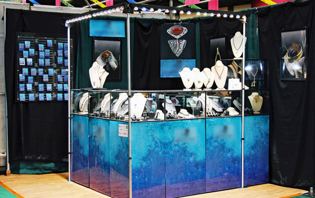 Fine jewelry LED display lighting